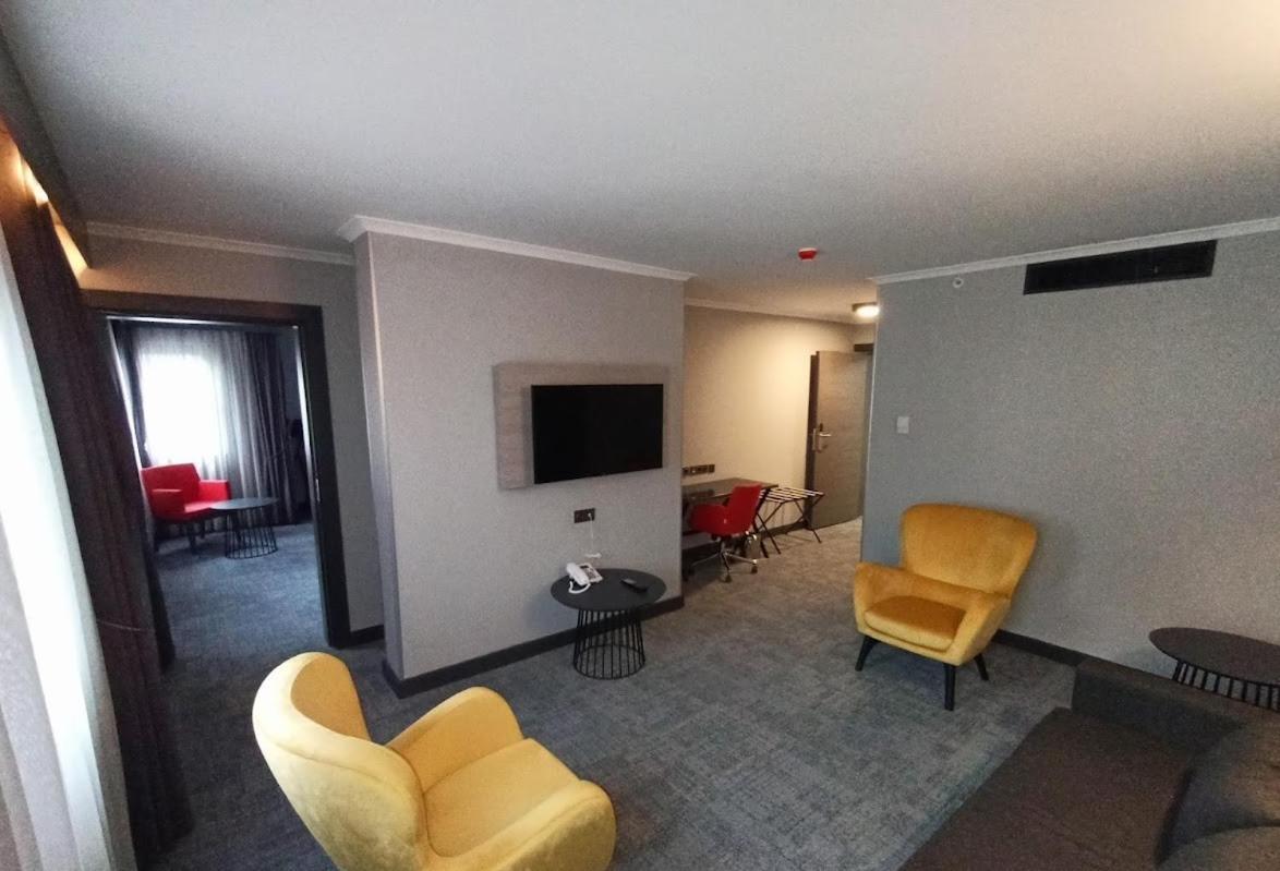 Days Hotel By Wyndham Ankara Cankaya Екстериор снимка