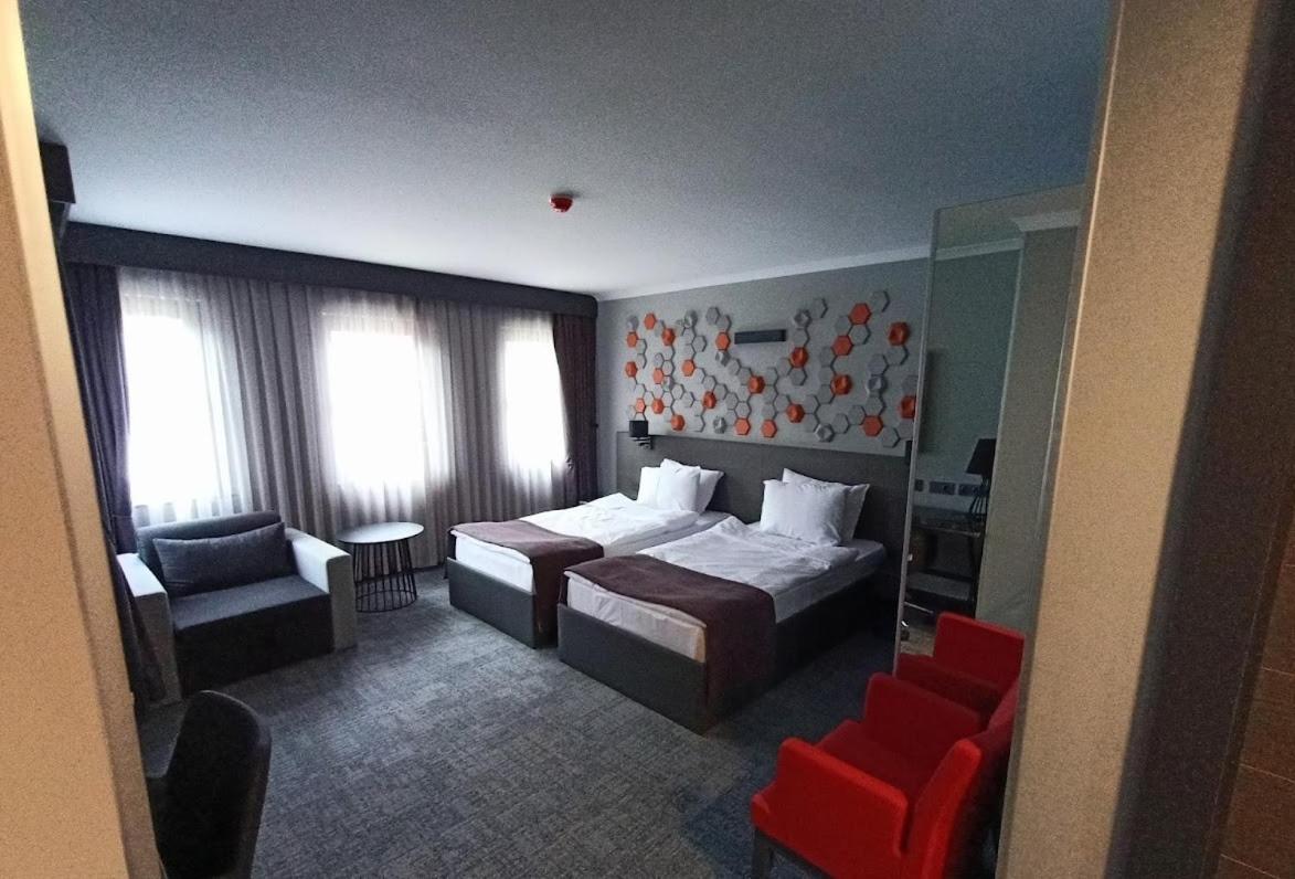 Days Hotel By Wyndham Ankara Cankaya Екстериор снимка