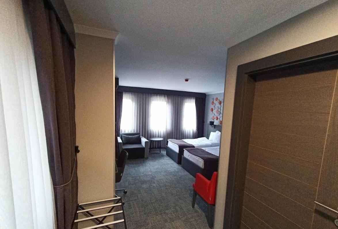 Days Hotel By Wyndham Ankara Cankaya Екстериор снимка